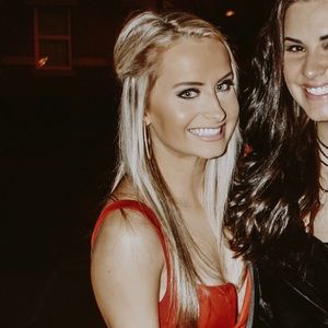 Meet your Posher, Ary